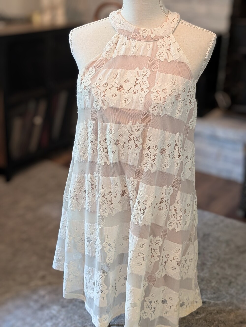 Soieblu Beach Flirty Short Sleeveless Wedding Dress Size S